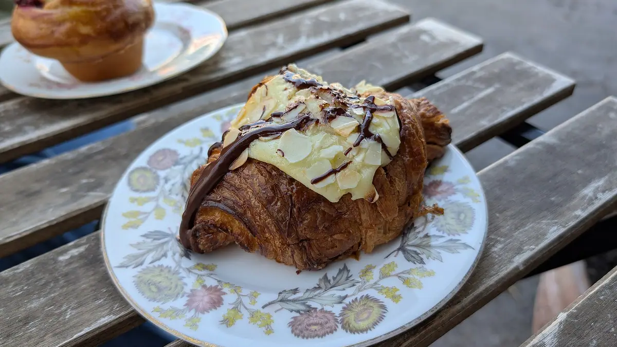 Amaretto Italian Sweets – italian bakery in Staple Hill, Kingswood